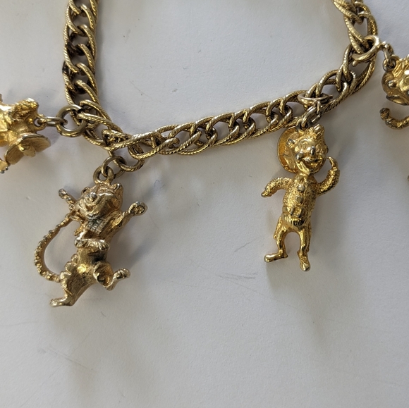 VTG 60'S KELLOGG'S RICE CRISPY ELVES, TONY THE TIGER & OGG CAVEMAN GOLD TONE - Picture 3 of 11